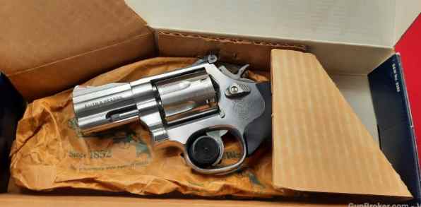 Smith and Wesson Model 686-4 *7 shot* 686 Plus 2.5