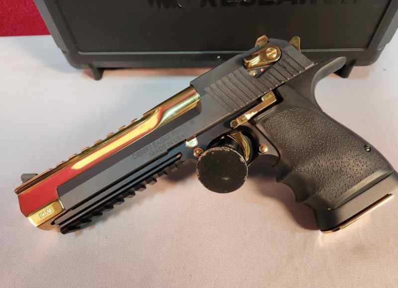 MAGNUM RESEARCH DESERT EAGLE DE50BATG NEW!