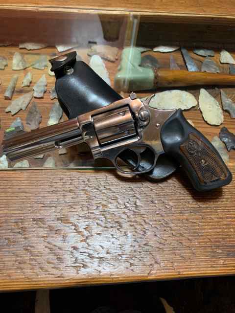 Ruger SP101. 357 magnum 