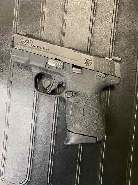 Smith and Wesson Shield Plus